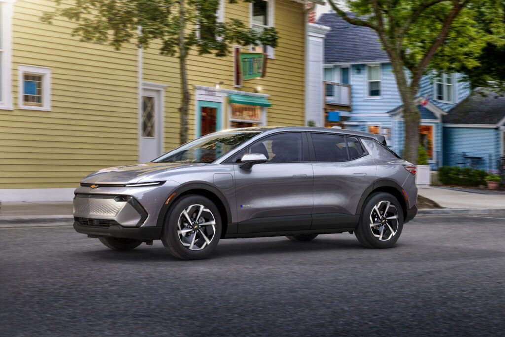 2025 Chevrolet Equinox EV: Revolutionizing Everyday Driving 3 2025 Chevrolet Equinox EV