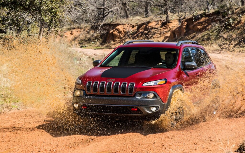 2025 Jeep Cherokee Hybrid: Performance Meets Efficiency 2 2025 Jeep Cherokee