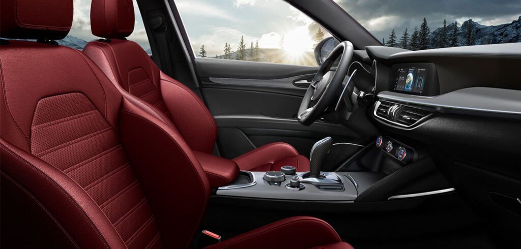 Alfa Romeo Stelvio Interior