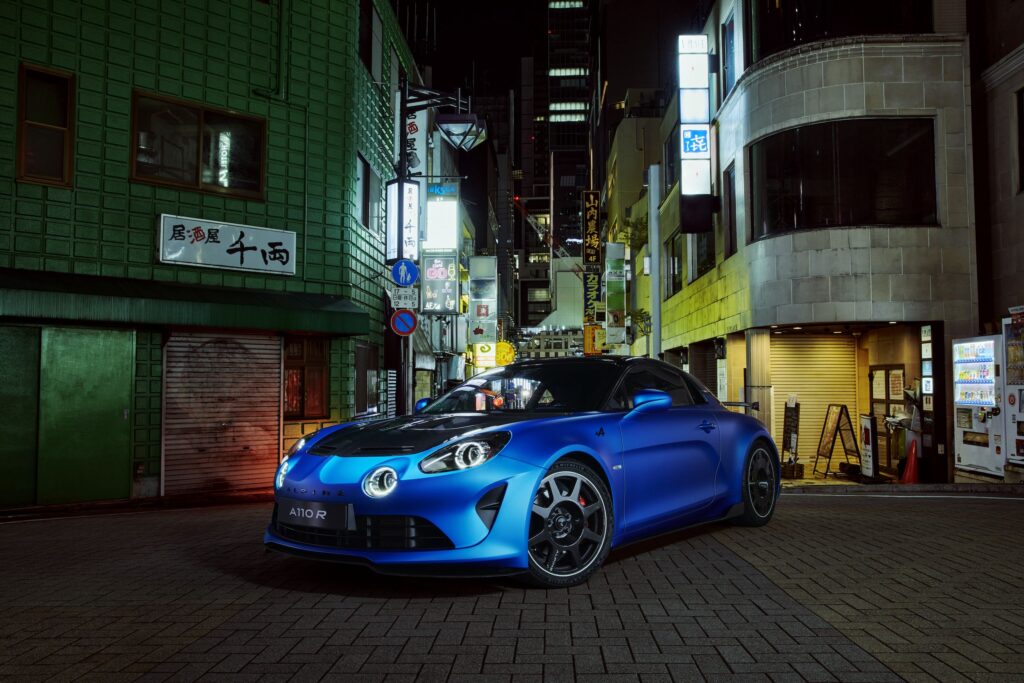 Alpine Electric Masterpieces: What U.S. Buyers Need to Know 2 Alpine Electric Masterpieces
