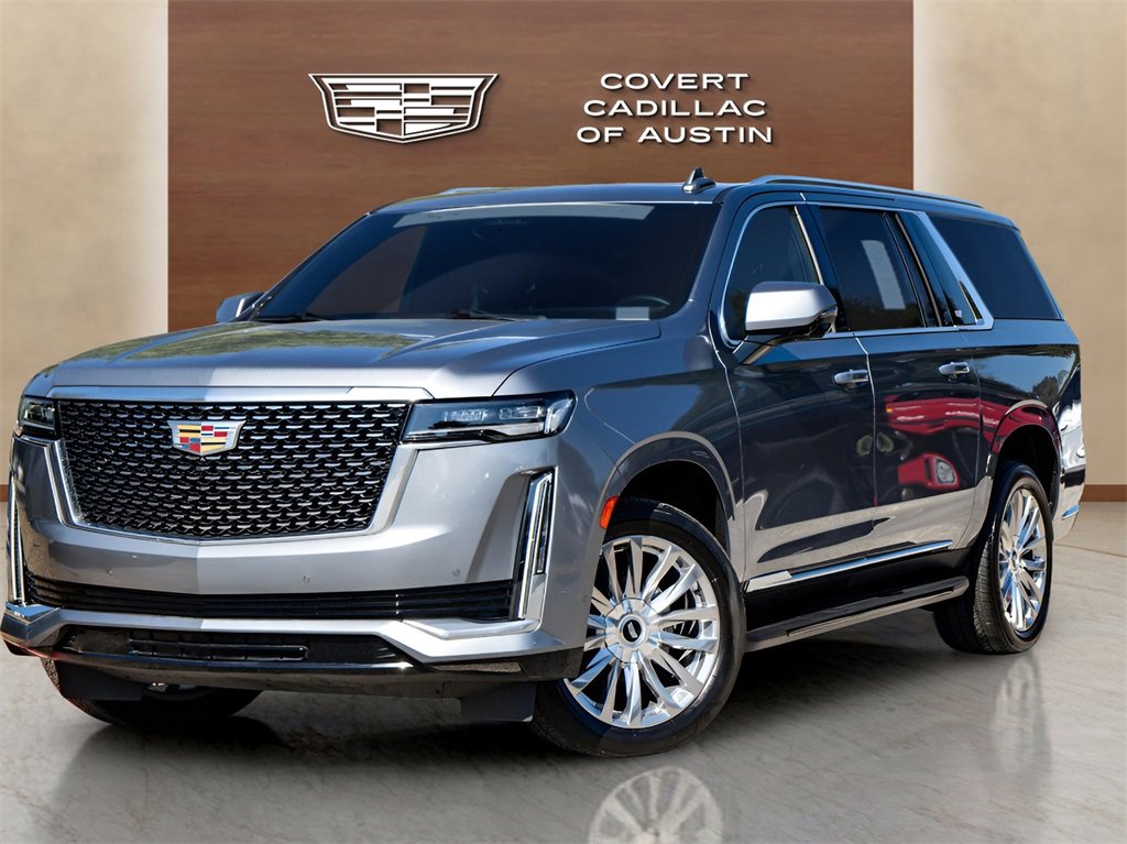 Cadillac Escalade ESV vs Escalade: Key Differences 2 Cadillac Escalade ESV vs Escalade