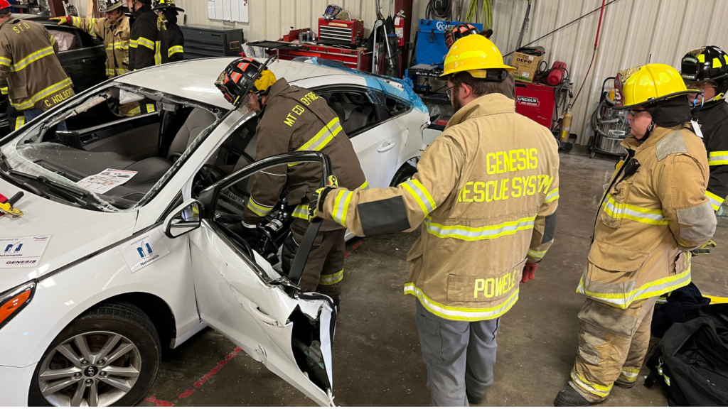 Extricating Victims from Electric Vehicles: New Challenges for Firefighters 1 Extricating Victims