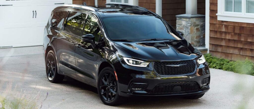12025 Chrysler Pacifica