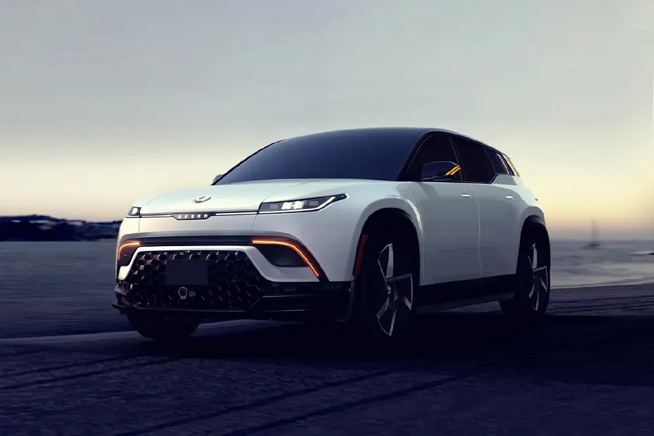 2025 Fisker Ocean Top 5 Features: That Set It Apart in the EV Market 3 2025 Fisker Ocean