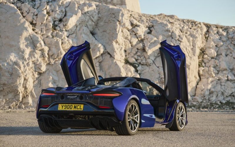 2025 McLaren Artura: Specs, Features, and Pricing 1 2025 McLaren Artura