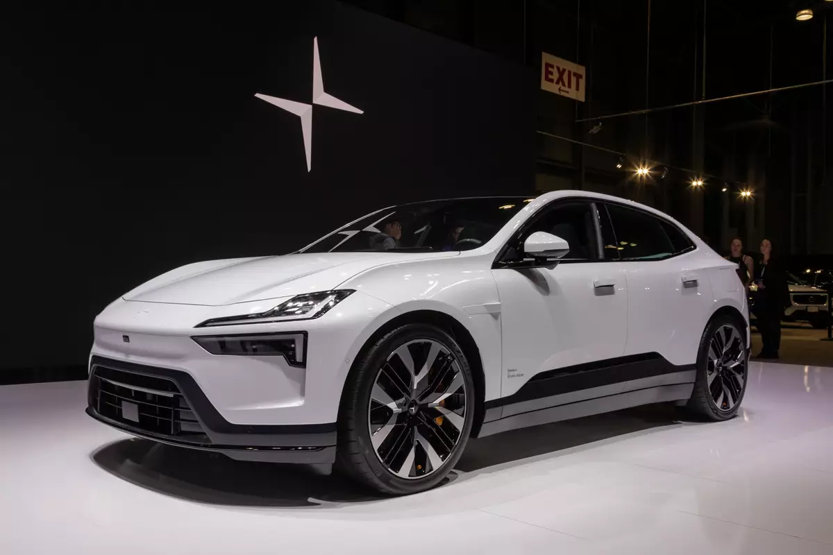 2025 Polestar 4