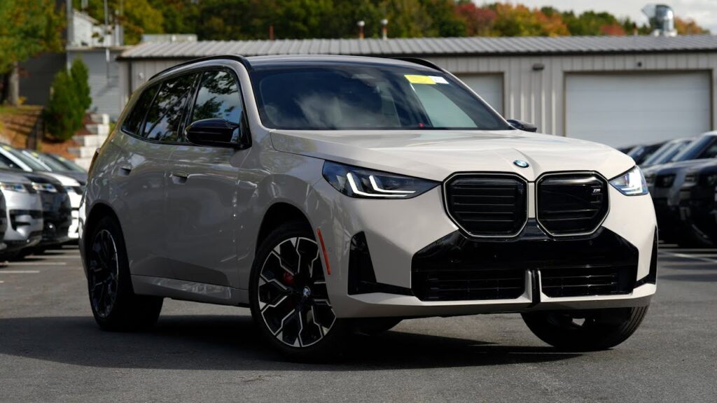 2025 BMW X3 M50 Exploring: A Blend of Power and Luxury 3 BMW X3 M50 Exploring