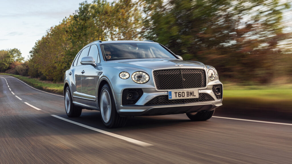 Bentley Bentayga 2025: A Comprehensive Review of Ultimate Luxury 3 Bentley Bentayga 2025