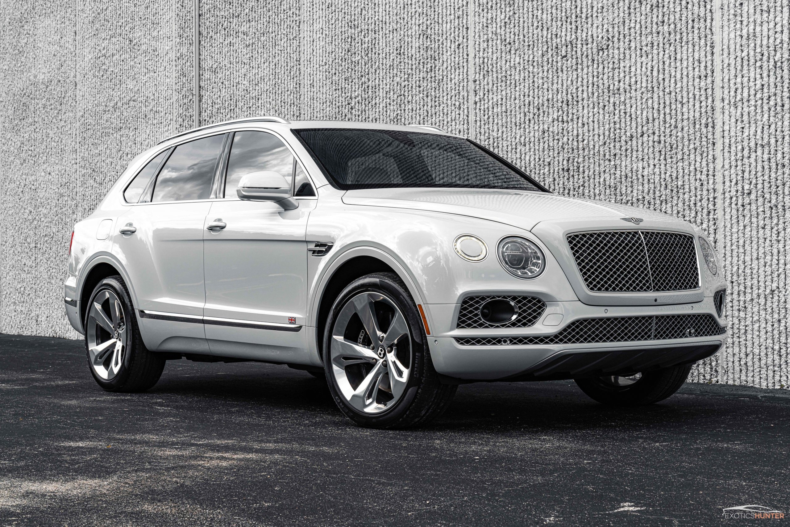 Bentley Bentayga electrification