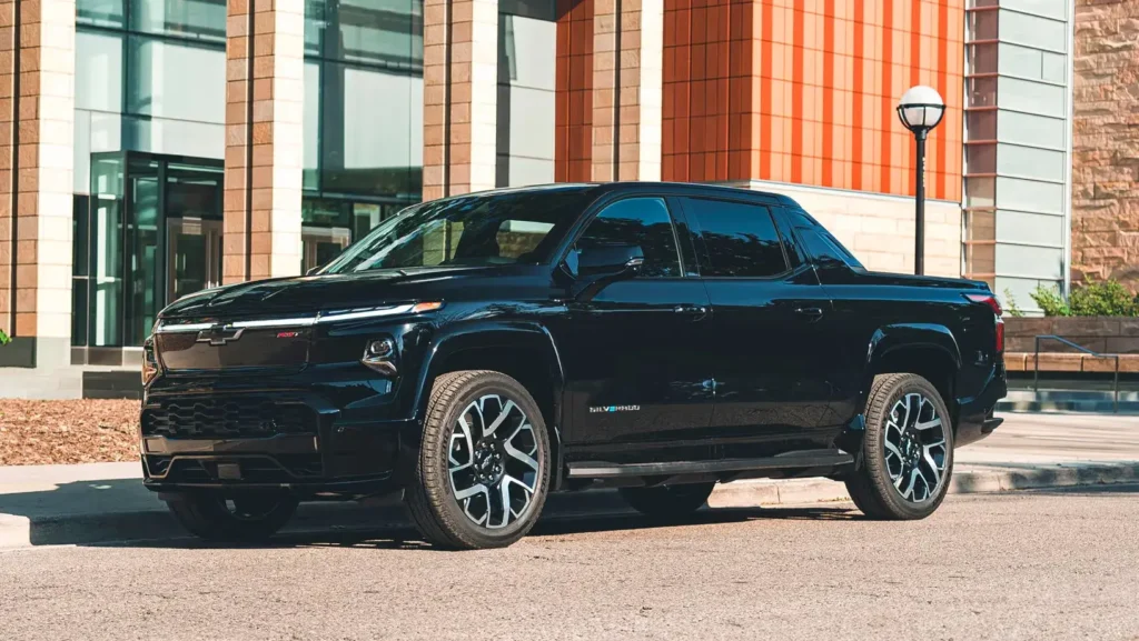 Chevrolet Silverado EV: Revolutionizing Electric Trucks for 2025 2 Chevrolet Silverado EV