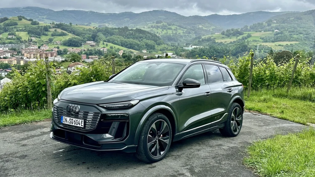First Spin: The 2025 Audi Q6/SQ6 e-tron – Electrifying the SUV Scene 2 First Spin