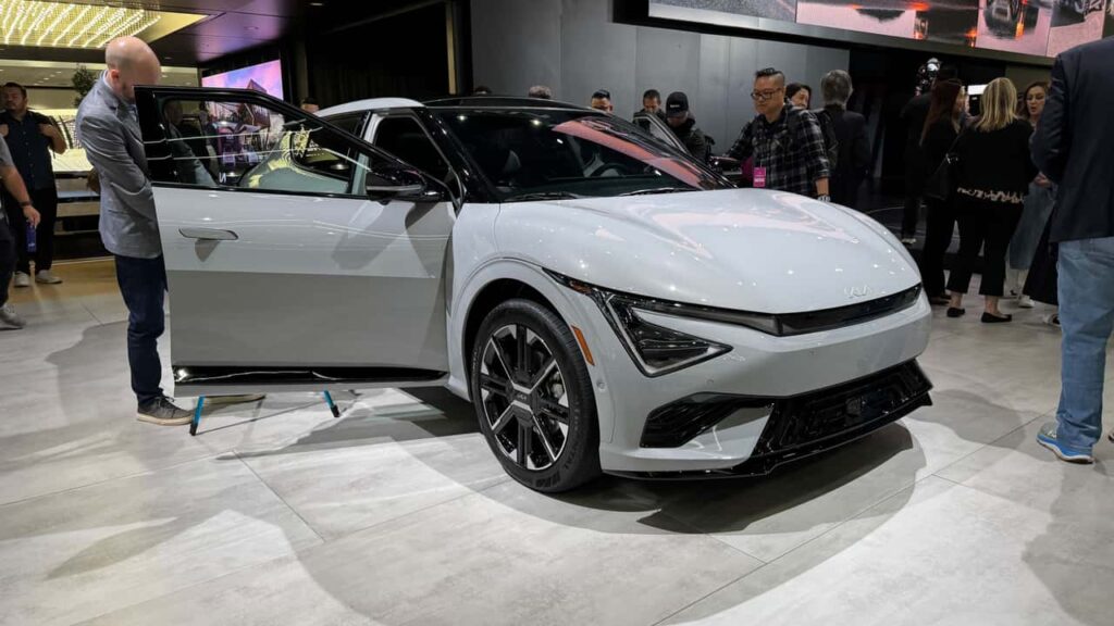 Kia Electric Evolution: A Powerhouse on Wheels 2 Kia Electric Evolution
