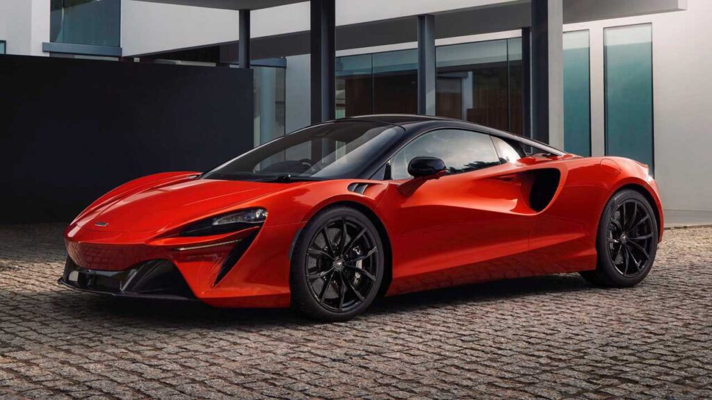 2025 McLaren Artura Lightweight Architecture: Engineering Excellence 3 McLaren Artura Lightweight Architecture
