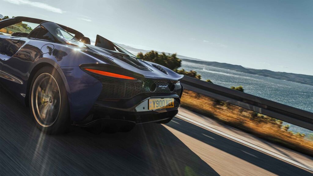2025 McLaren Artura Top 5 Reasons: Buy 3 McLaren Artura Top 5 Reasons