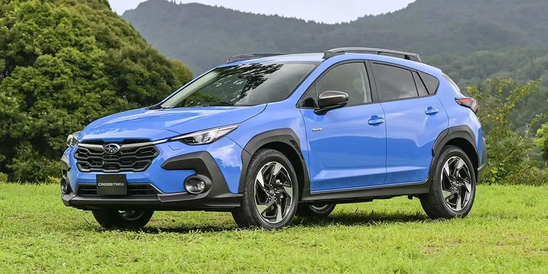 9Subaru Crosstrek interior