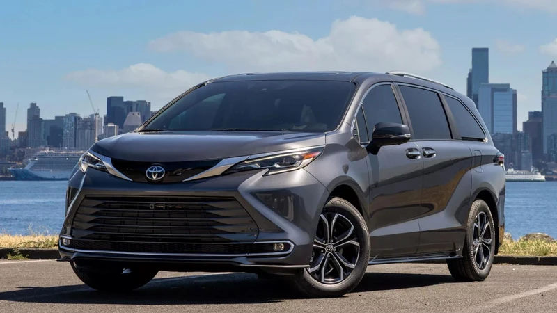 Why the 2025 Toyota Sienna is Perfect for Road Trips 2 Why the 2025 Toyota Sienna